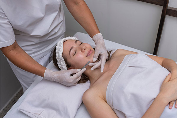 Five Reasons Why You Should Consider Dermaplaning